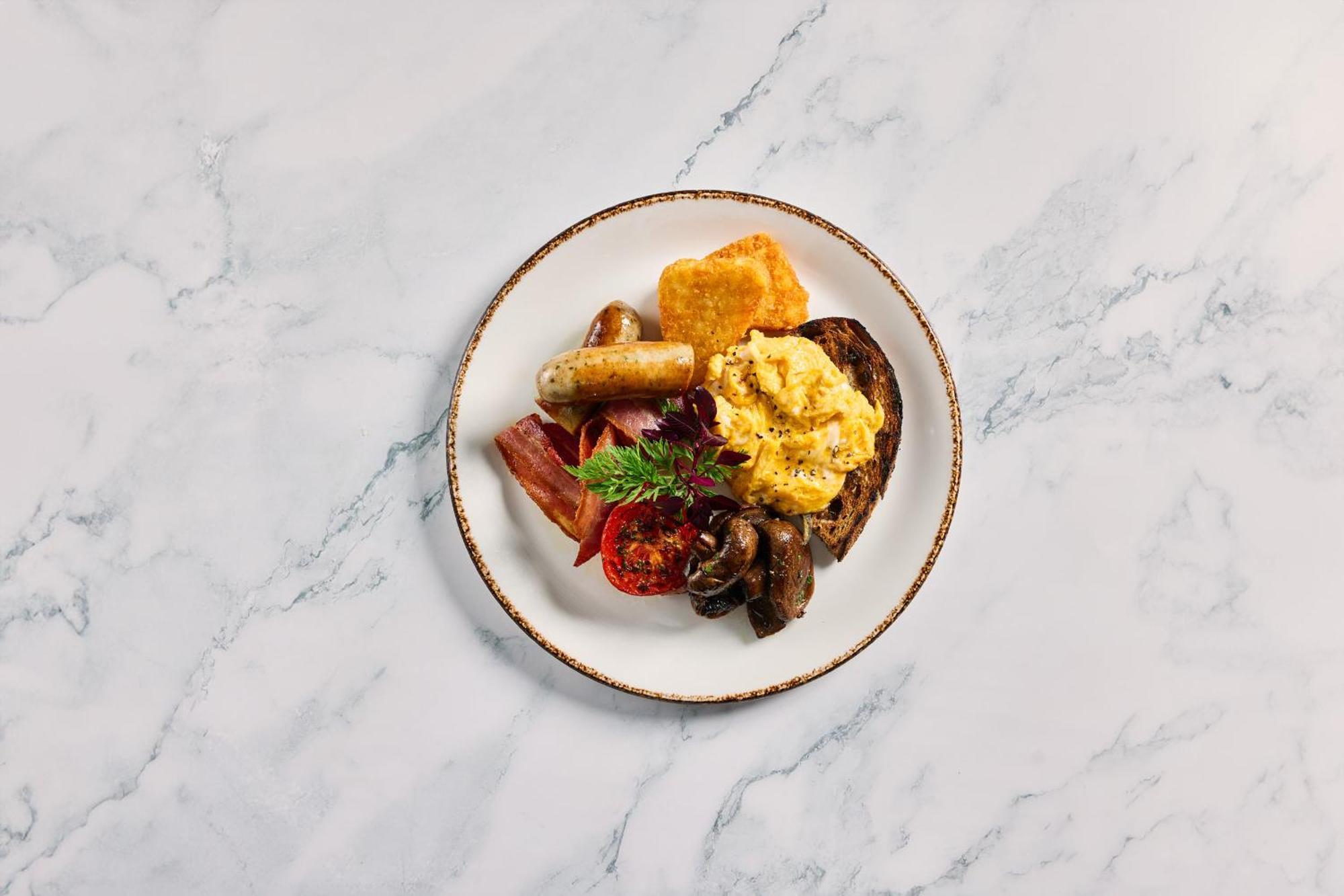 The Fullerton Hotel Sydney Esterno foto A vegetarian breakfast